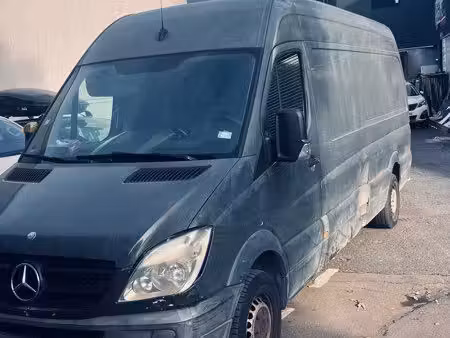 Mercedes-Benz Sprinter 129