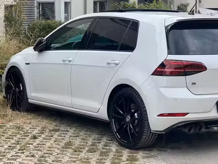 Volkswagen Golf R 2.0 TSI 300 Performance 4Motion