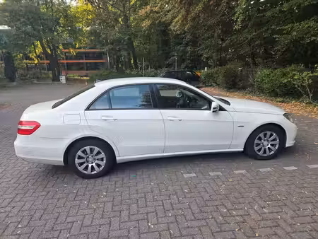 Mercedes-Benz Classe E E 200 2.1 CDI 136
