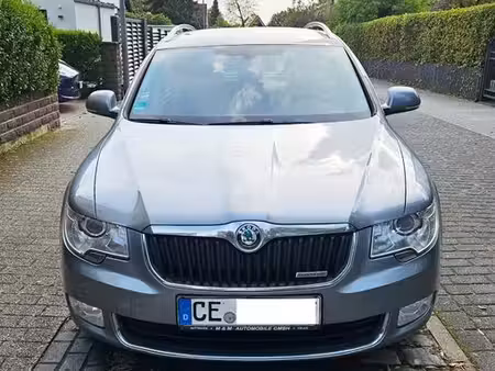 Škoda Superb 1.6 TDI 105 Elegance