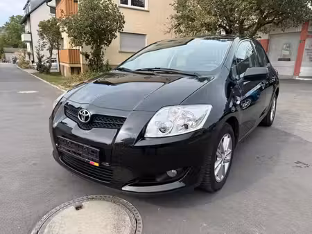 Toyota Auris 1.4 97