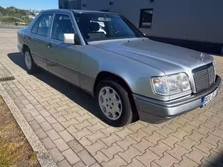 Mercedes-Benz Classe E E 200 2.0 136 Elegance