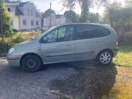 Renault Scénic dCi 105