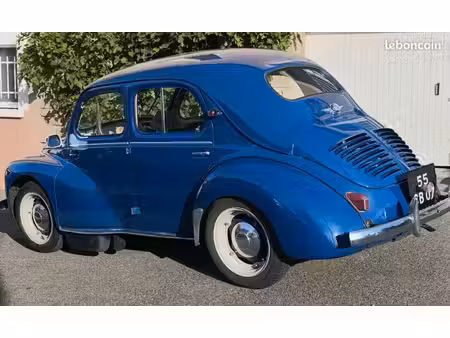 Renault 4CV