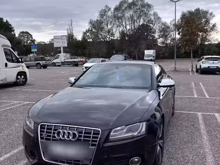 Audi A5 S5 V8 4.2 FSI 354 quattro