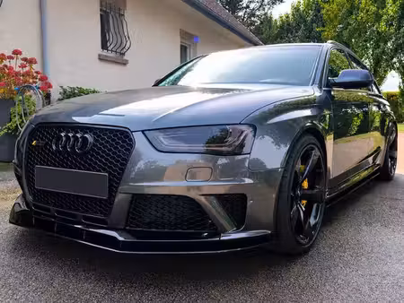 Audi A4 RS4 V8 4.2 450 quattro