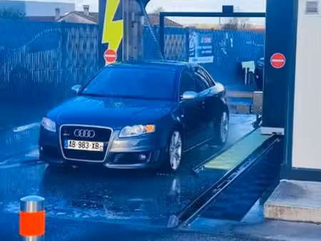 Audi A4 RS4 V8 4.2 FSI 420 quattro