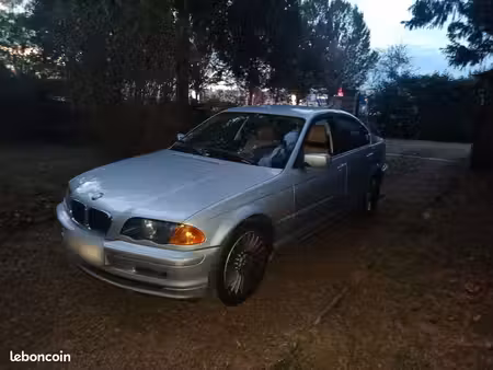 BMW Série 3 330d 3.0 183