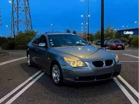 BMW Série 5 530d 3.0 218