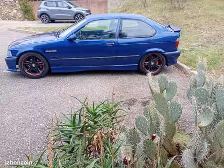BMW Série 3 318d 1.7 90