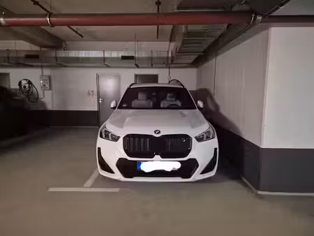 BMW iX1 30 313 Business xDrive