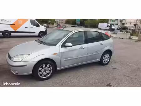 Ford Focus 1.6 100