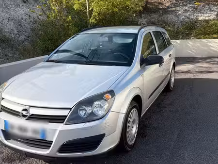 Opel Astra 1.2 90