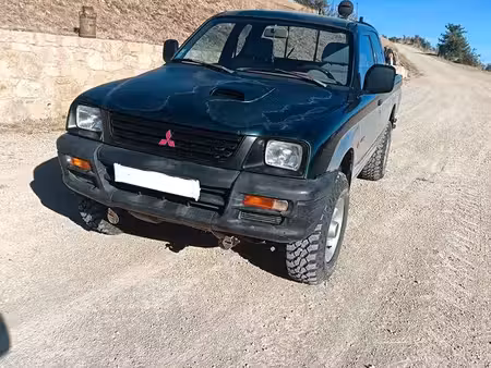Mitsubishi L200 2.5 100 4x4