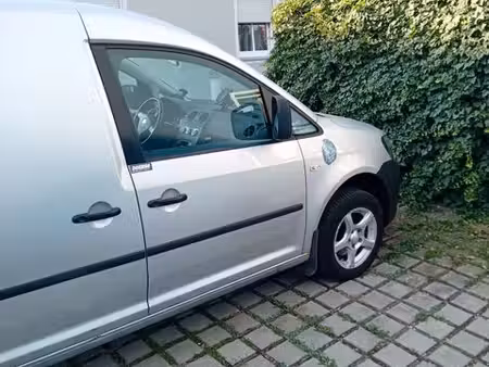 Volkswagen Caddy 1.6 TDI 102