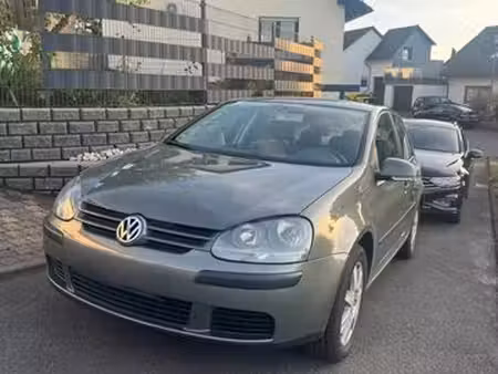 Volkswagen Golf 1.4 75 Base