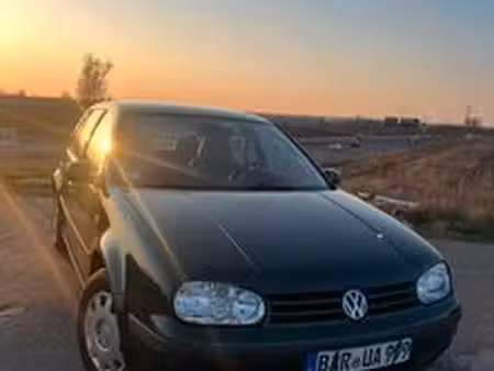 Volkswagen Golf 1.6