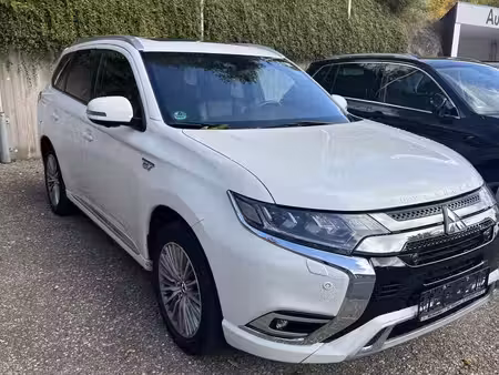 Mitsubishi Outlander PHEV 2.4 135 4x4