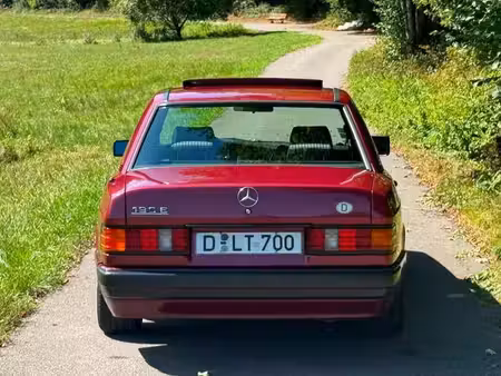 Mercedes-Benz 190 