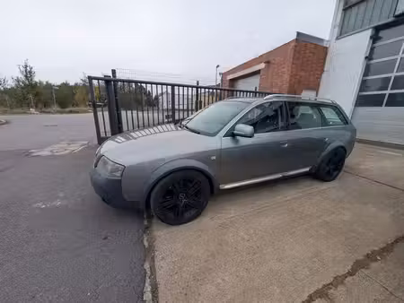 Audi A6 V6 2.5 TDI 180 quattro