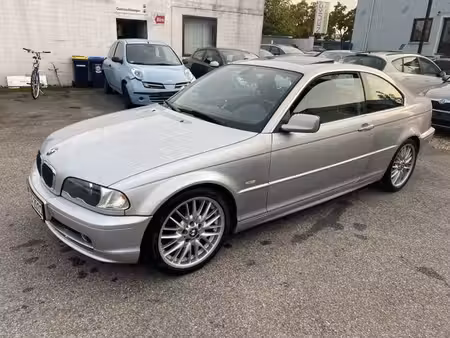 BMW Série 3 320i 2.2 170