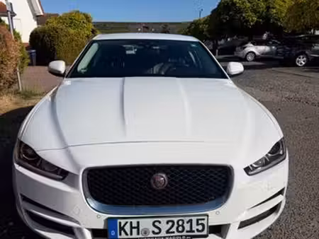 Jaguar XE D165 2.0 163 Prestige