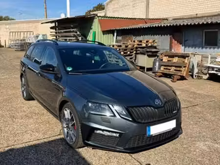 Škoda Octavia RS 2.0 TSI 230