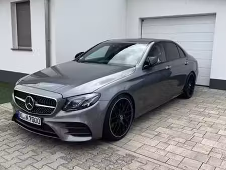 Mercedes-Benz Classe E E 220 AMG Line 4Matic
