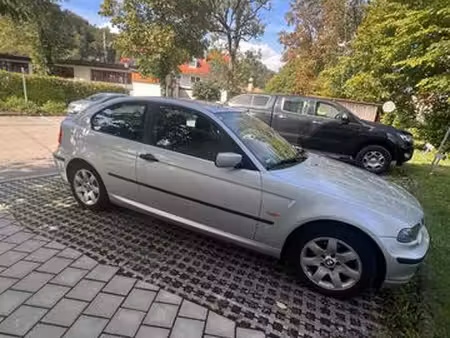 BMW Série 3 361i 1.8 115