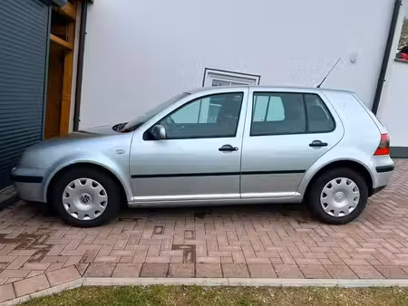Volkswagen Golf 1.4 75