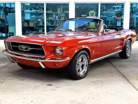 Ford Mustang Base