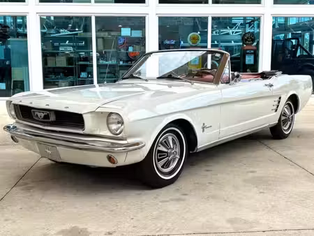 Ford Mustang Base