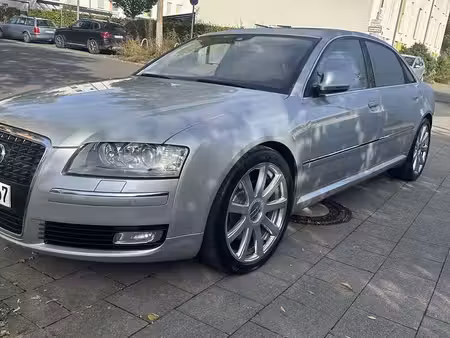 Audi A8 V6 3.0 TDI 233 quattro