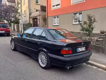 BMW Série 3 318i 1.8