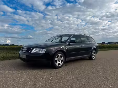 Audi A6 quattro