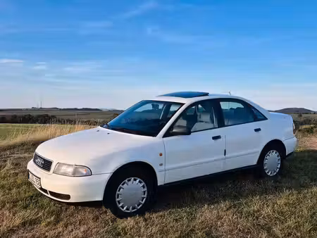 Audi A4 1.6 101