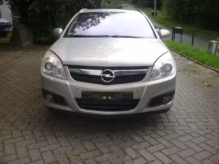 Opel Signum 2.2 155 Cosmo