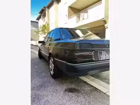 Mercedes-Benz 190 