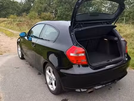 BMW Série 1 118i 2.0 143
