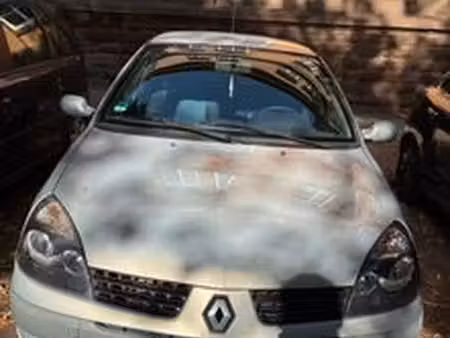 Renault Clio 1.2 75