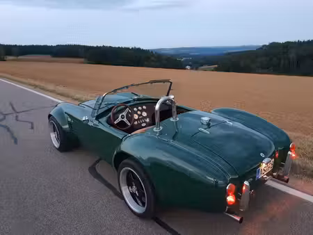 AC Cobra Replica 