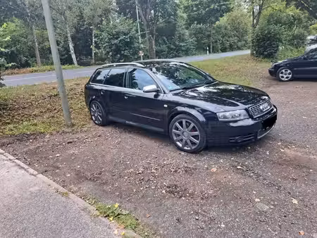 Audi A4 S4 V8 4.2 344 quattro