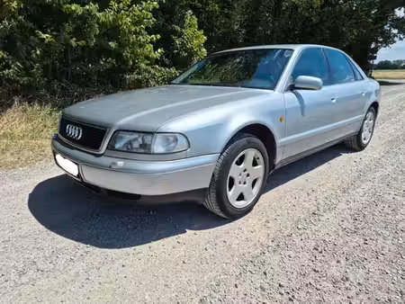 Audi A8 2.5 TDI 150