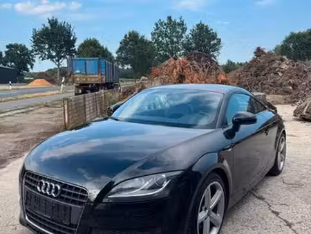 Audi TT 2.0 TFSI 200 S line