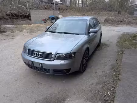 Audi A4 V6 2.5 TDI 163