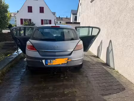 Opel Astra 1.6 105