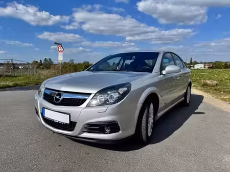 Opel Vectra 2.2 155 Cosmo