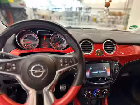 Opel Adam 1.2 70 Slam