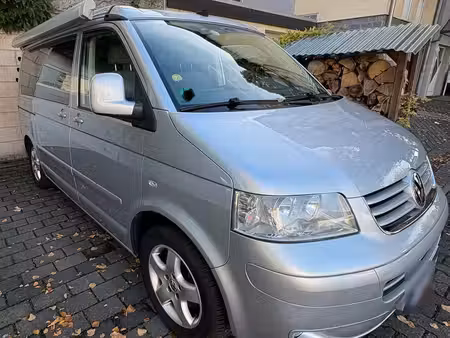 Volkswagen Transporter T5 California 2.5 TDI 174