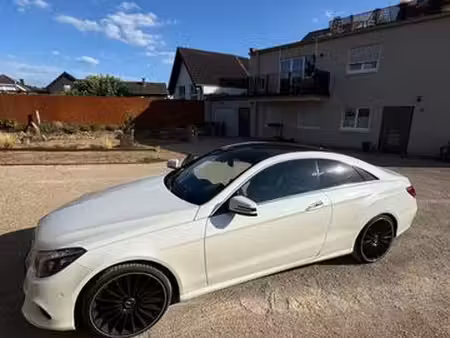 Mercedes-Benz Classe E E 400 V6 3.0 333